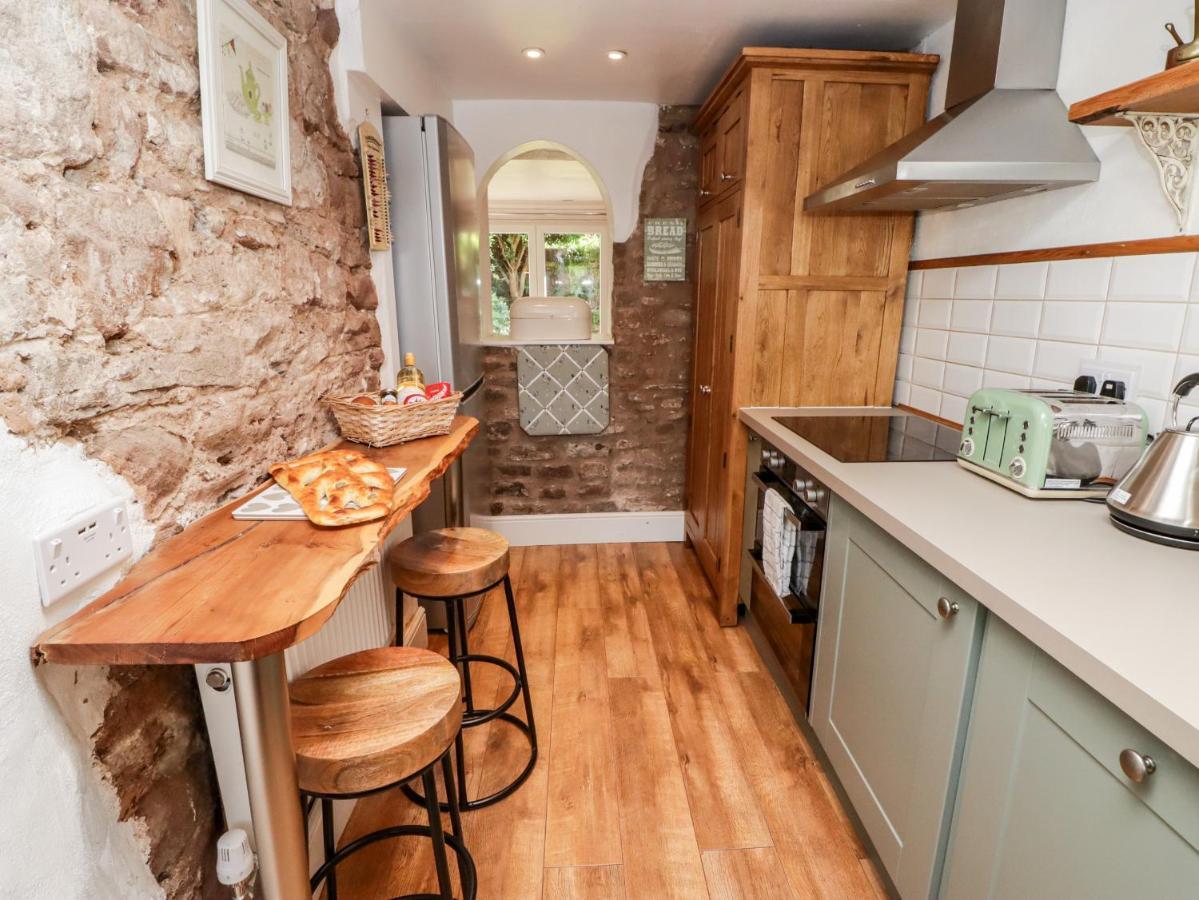 Old Pump Cottage Ross-on-Wye Exterior photo